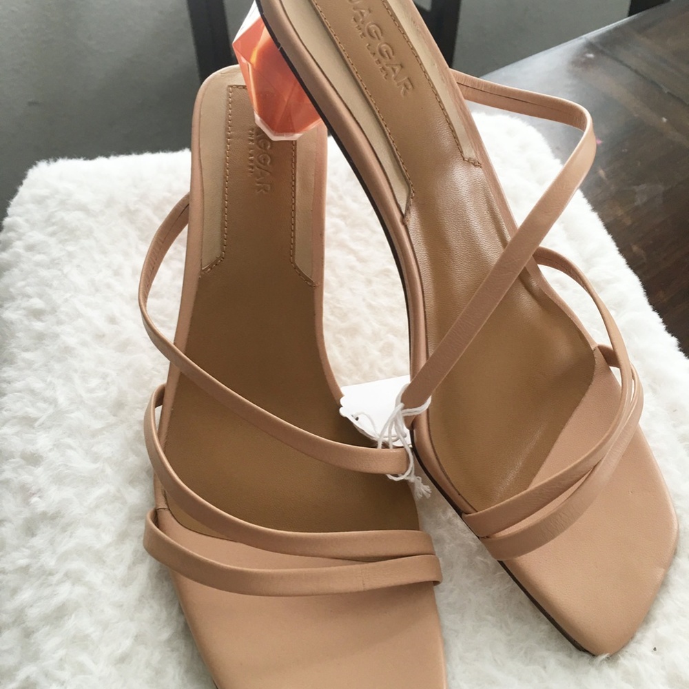 NEW Jaggar The Label Beige Heels Straps